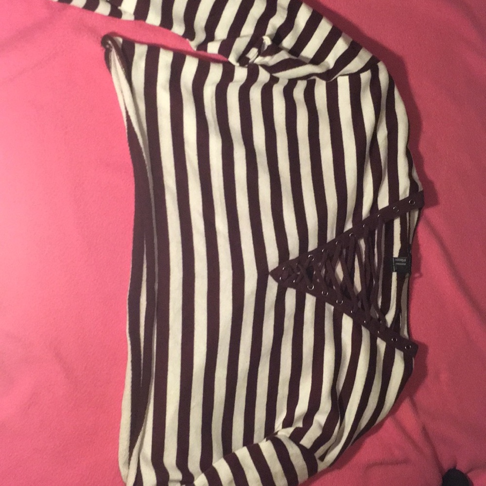 Long sleeve crop top